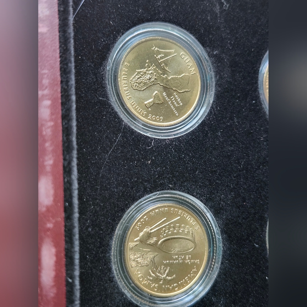 24kt. Gold Plated State Quarter Set Phiadelphis Mint In Display Case - Picture 11 of 14